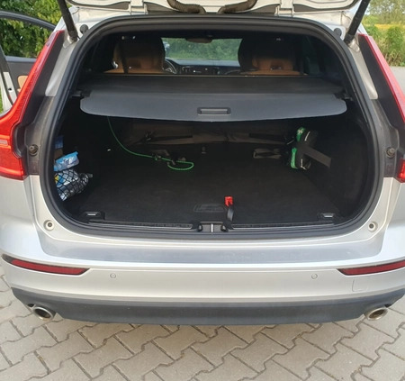 Volvo V60 cena 81795 przebieg: 221000, rok produkcji 2019 z Lublin małe 277